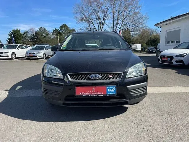 Gebraucht Ford Focus Trend 101 PS (74 kW) 2006 Schwarz Kombi