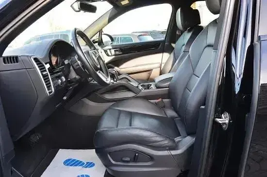 Używany Porsche Cayenne 340 KM (250 kW) 2022 Czarny SUV