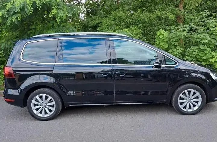 Gebraucht VW Sharan Highline 150 PS (110 kW) 2018 Schwarz Van / Kleinbus