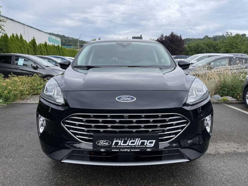 Gebraucht Ford Kuga Titanium 224 PS (164 kW) 2021 Obsidianschwarz SUV