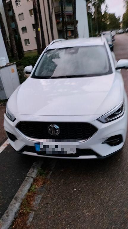 Weiß Gebraucht 2024 MG ZS Luxury Limousine | 19.200 € (Fairer Preis) - Bild 1/4