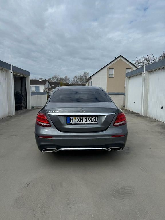 Brugt Mercedes E220 194 HK (142 kW) 2018 Grå Sedan