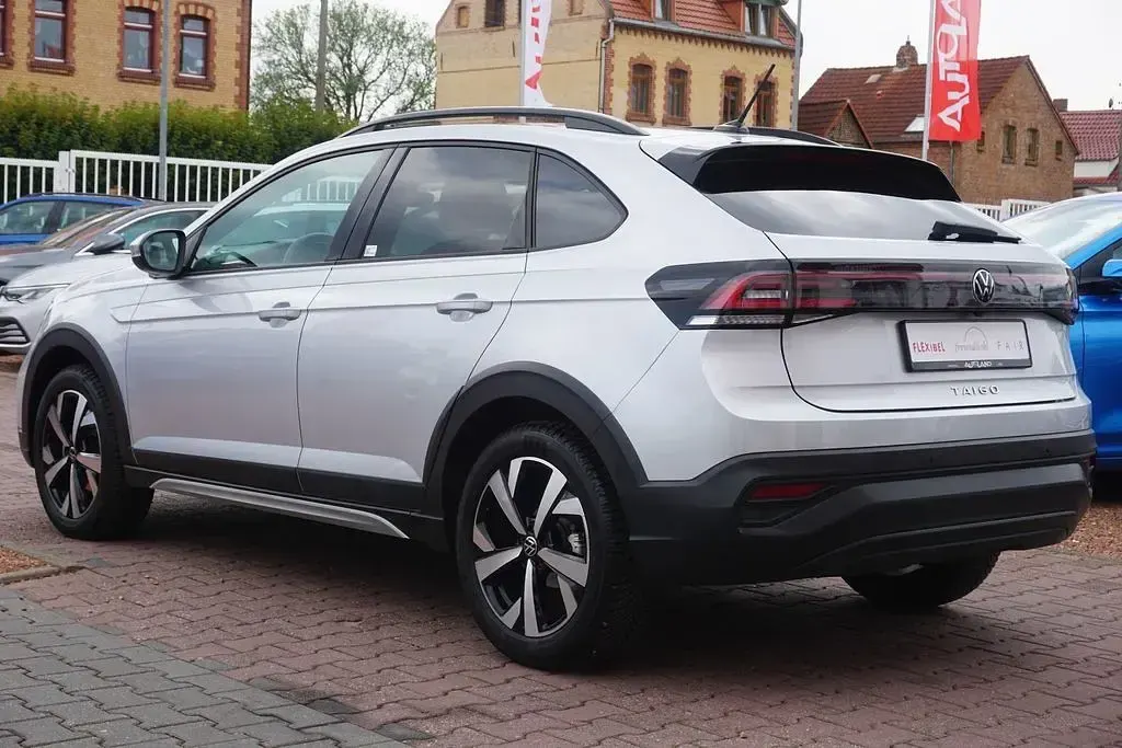 Neu VW Taigo 116 PS (85 kW) 2026 Silber SUV