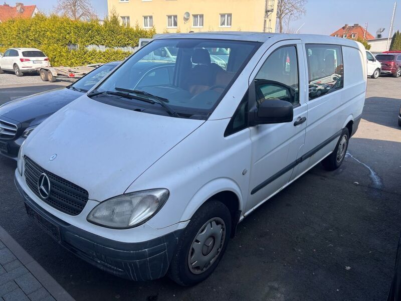 Weiß Gebraucht 2009 Mercedes Vito Van / Kleinbus | 2.290 € (Guter Preis) - Bild 1/4