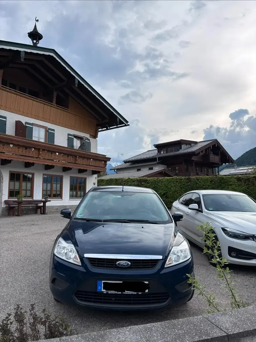 Brugt Ford Focus 101 HK (74 kW) 2009 Blå Stationcar
