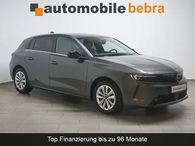 Używany Opel Astra Elegance 131 KM (96 kW) 2023 Szary Hatchback