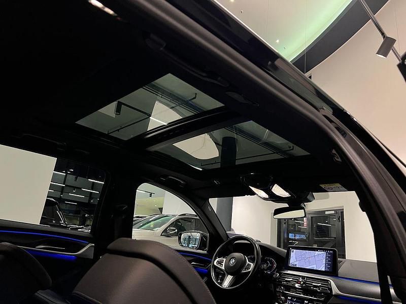 Gebraucht BMW 530 M Sport 286 PS (210 kW) 2021 Schwarz Limousine