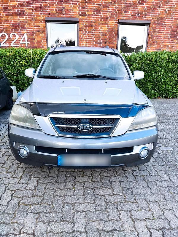 Grau Gebraucht 2007 Kia Sorento SUV | 4.500 € - Bild 1/4