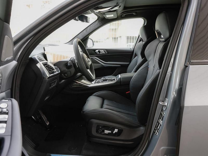 Neu BMW X7 Efficient Dynamics 352 PS (258 kW) 2026 Schwarz SUV