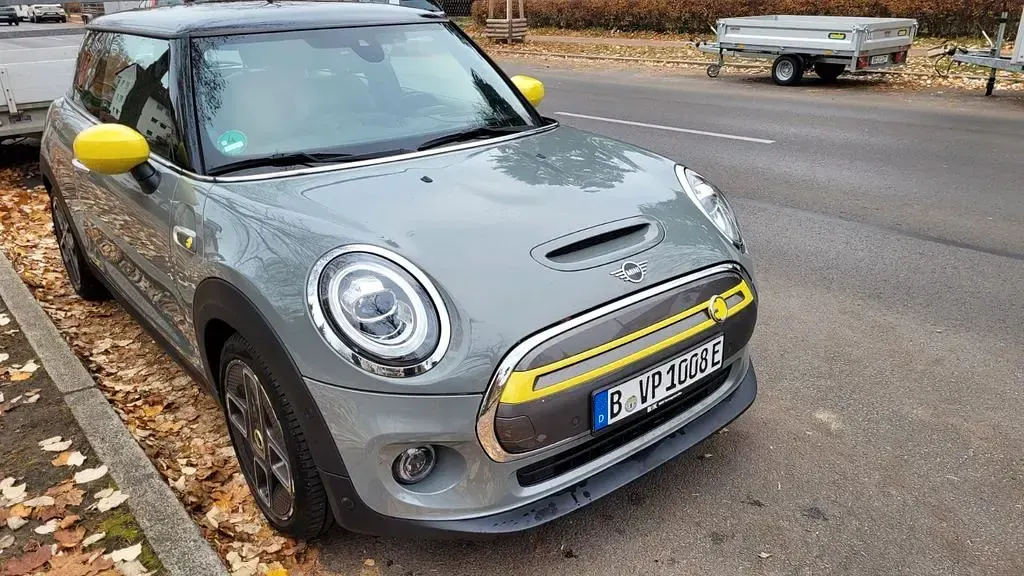 Gebraucht Mini Cooper SE 135 kW (184 PS) 2019 Grau Kleinwagen