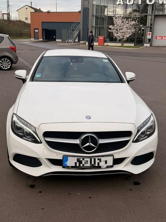 Gebraucht Mercedes C220 170 PS (125 kW) 2016 Weiß Coupé