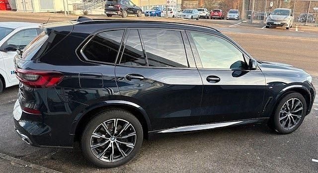 Gebraucht BMW X5 M Sport 286 PS (210 kW) 2022 Schwarz SUV