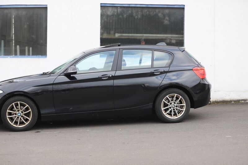 Gebraucht BMW 120 Advantage 190 PS (139 kW) 2015 Schwarz Kleinwagen