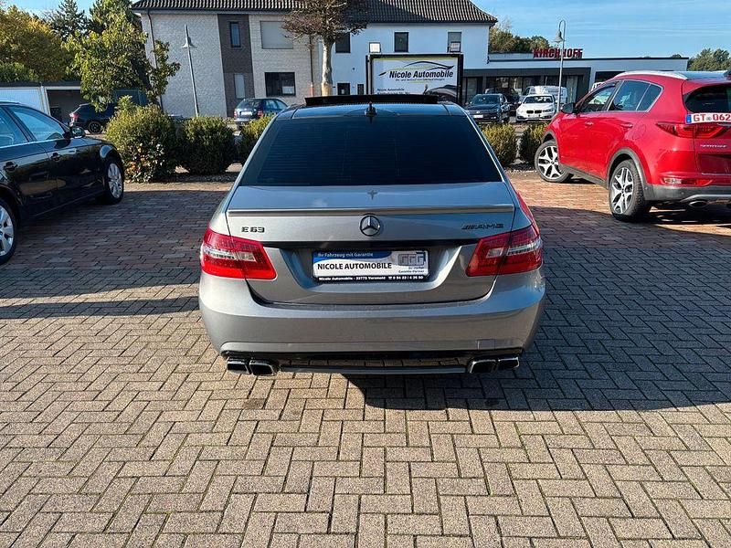 Gebraucht Mercedes E63 AMG AMG 557 PS (409 kW) 2012 Silber Limousine
