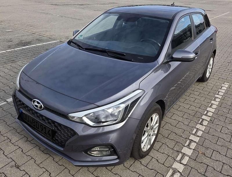 Gebraucht 2019 Hyundai i20 Limousine | 12.000 € (Guter Preis) - Bild 1/4
