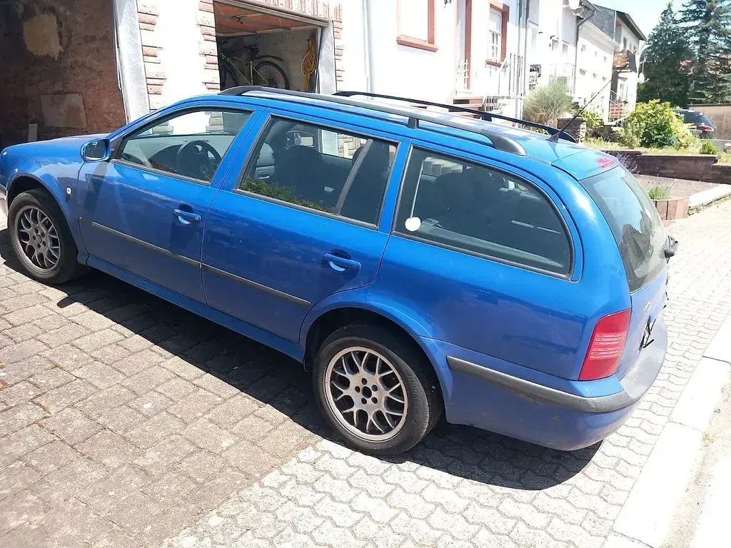 Gebraucht Skoda Octavia Tour 102 PS (75 kW) 2007 Blau Kombi