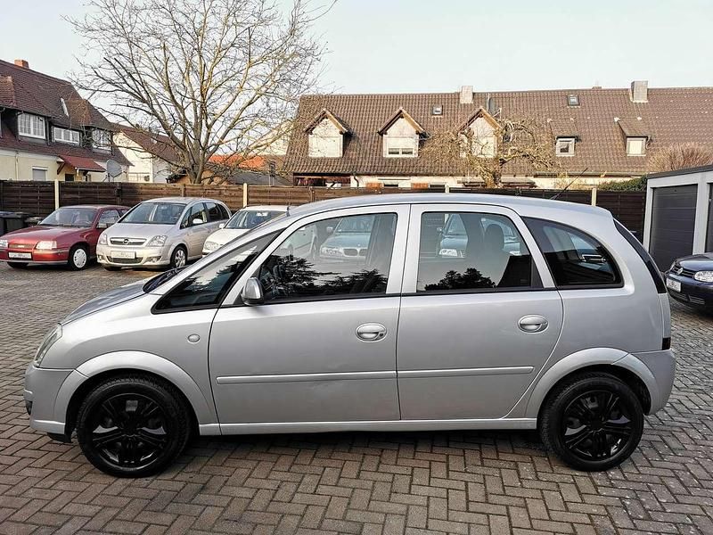 Gebraucht Opel Meriva Cosmo 105 PS (77 kW) 2007 Silber Van / Kleinbus