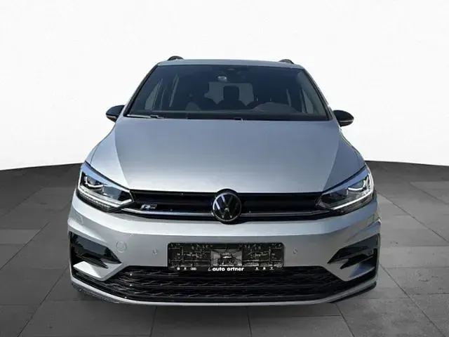 Neu VW Touran Style 150 PS (110 kW) 2026 Silber Van / Kleinbus