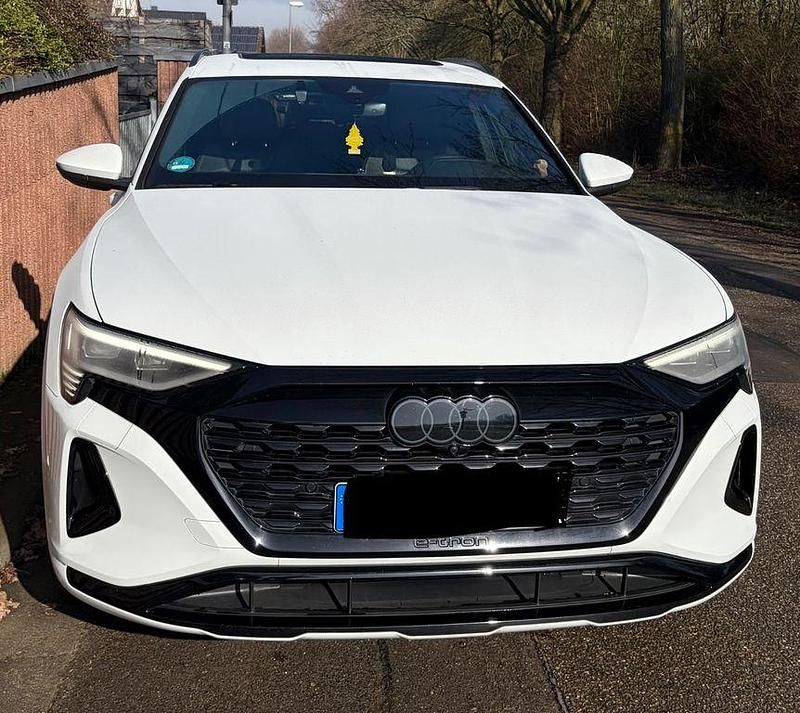Gebraucht Audi Q8 e-tron Advanced 250 kW (340 PS) 2023 Weiß SUV