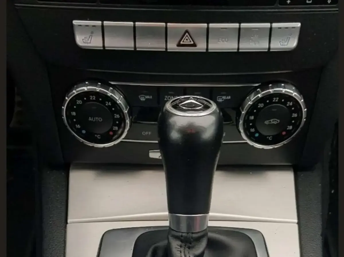 Gebraucht Mercedes C350 Avantgarde 265 PS (194 kW) 2012 Grau Kombi