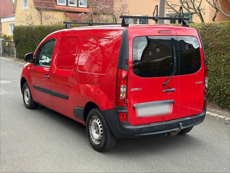 Gebraucht Mercedes Citan 111 110 PS (80 kW) 2017 Rot Van / Kleinbus