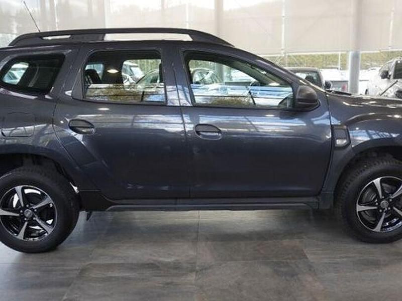 Gebraucht Dacia Duster Essentiel 91 PS (66 kW) 2022 Grau Limousine