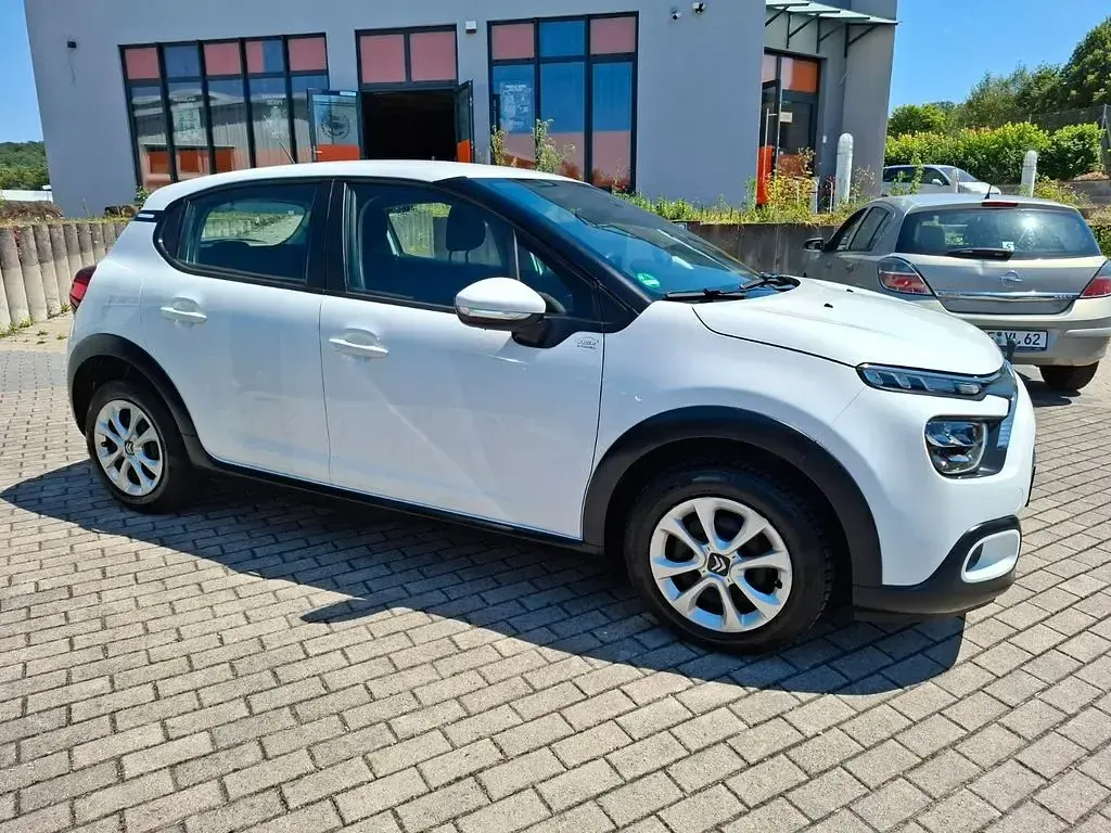 Gebraucht Citroën C3 PureTech 82 PS (60 kW) 2024 Weiß Limousine