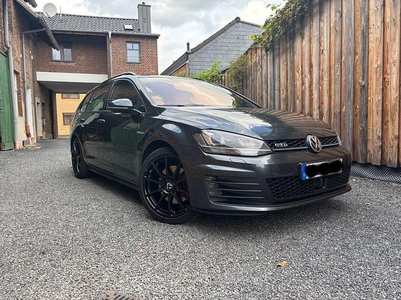 Grau Gebraucht 2016 VW Golf VII GTD Kombi | 13.500 € (Guter Preis) - Bild 1/4