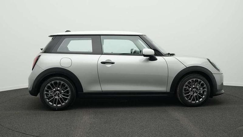 Gebraucht Mini Cooper Classic 156 PS (114 kW) 2024 Grau Kleinwagen