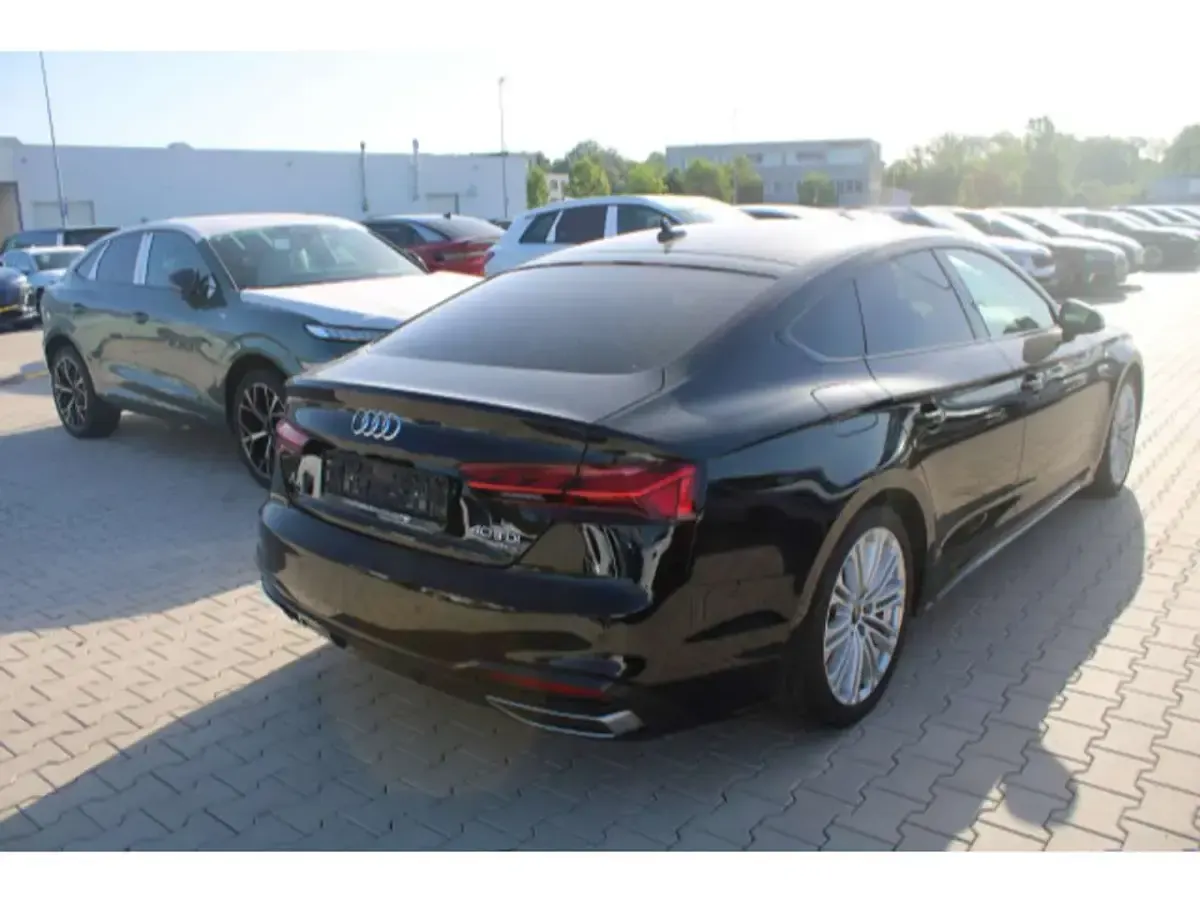Gebraucht Audi A5 Advanced 204 PS (150 kW) 2023 Mythosschwarz metallic Coupé