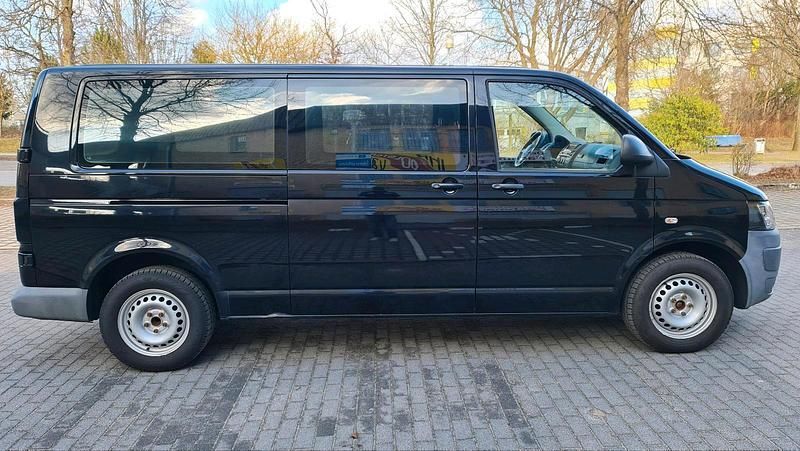Gebraucht VW Transporter 102 PS (75 kW) 2010 Schwarz Van