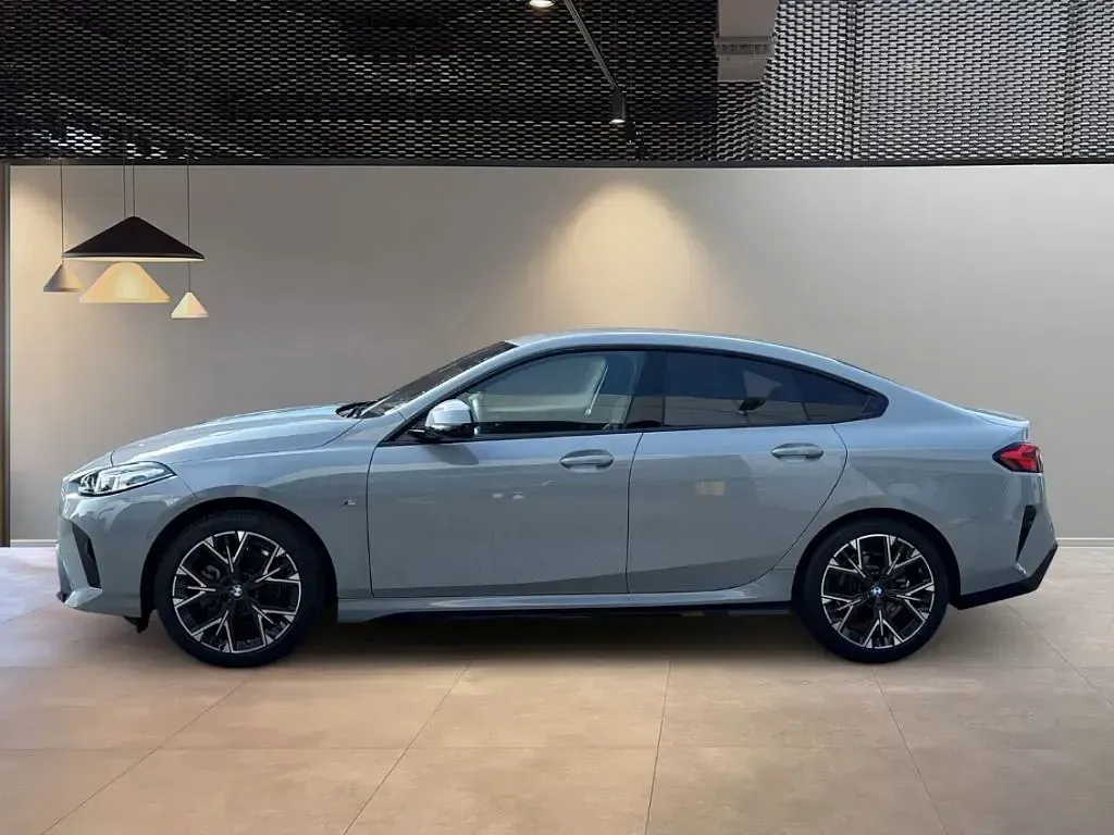 Gebraucht BMW 220 M Sport 150 PS (110 kW) 2025 Grau Coupé