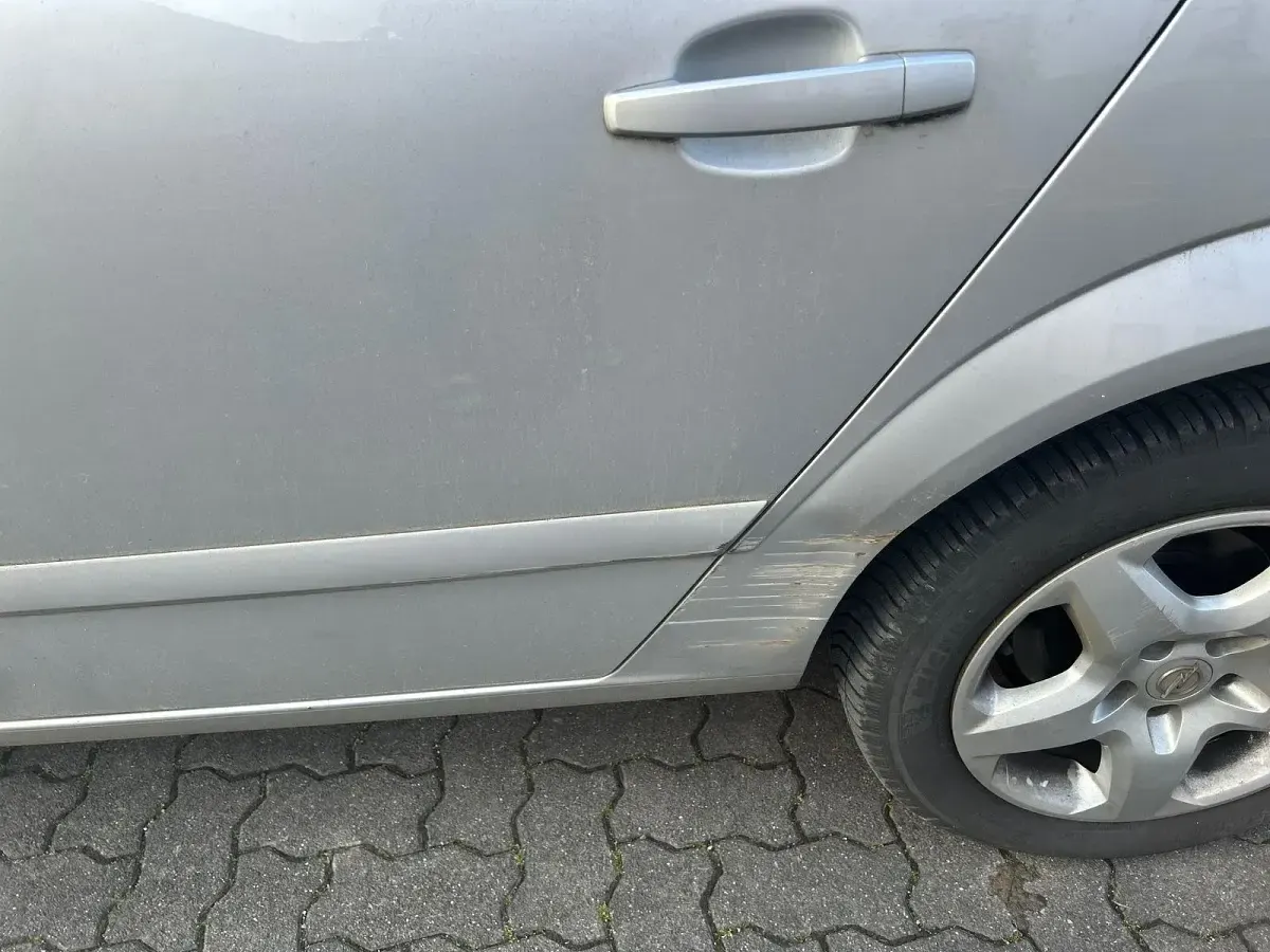 Gebraucht Opel Astra Edition 120 PS (88 kW) 2007 Silber Kombi