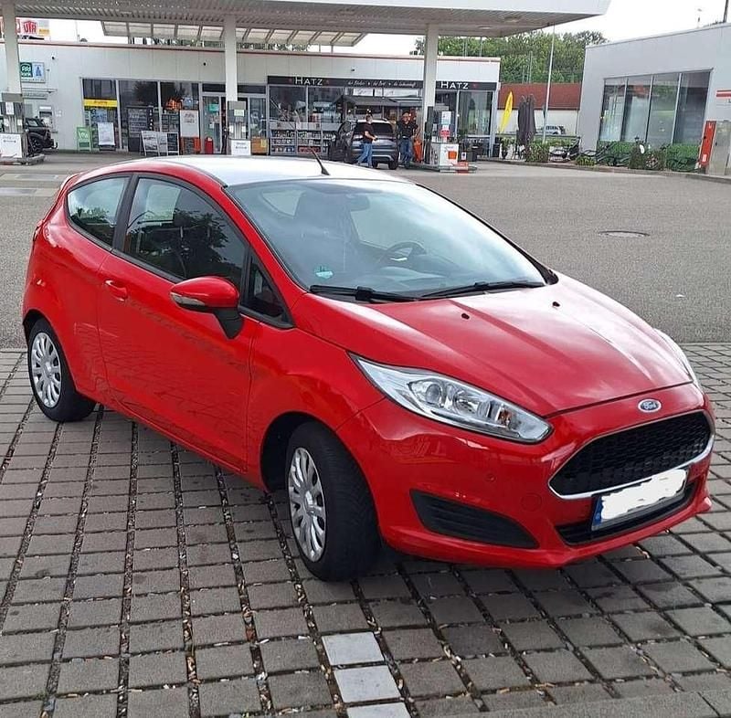 Gebraucht Ford Fiesta Trend 80 PS (58 kW) 2016 Limousine