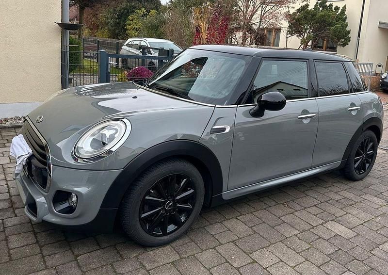 Grau Gebraucht 2017 Mini John Cooper Works Kleinwagen | 15.390 € (Teuer) - Bild 1/4