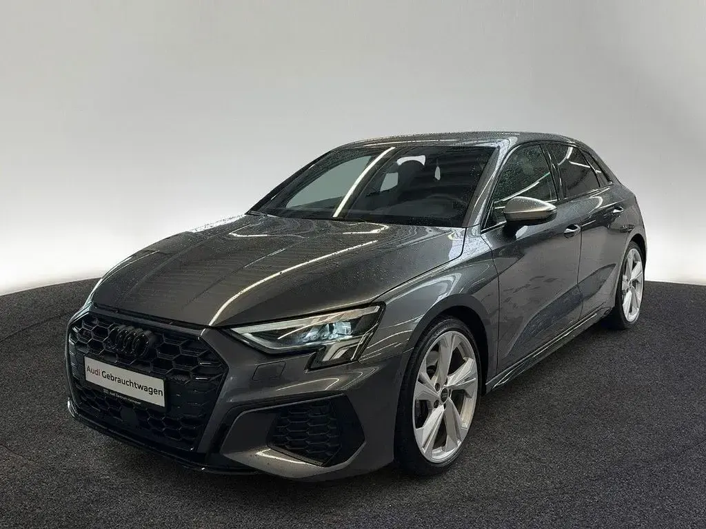 Gebraucht Audi S3 Sport 310 PS (228 kW) 2024 6y daytonagrau perleffekt (metallic) Limousine