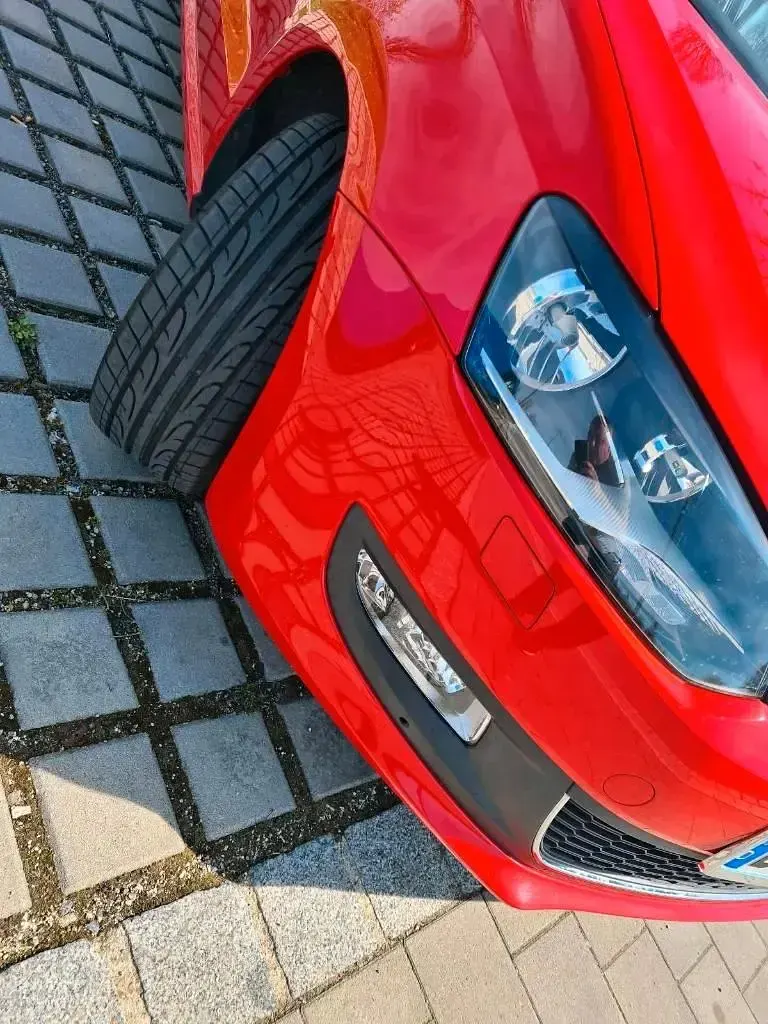Gebraucht VW Polo 90 PS (66 kW) 2012 Rot Kleinwagen