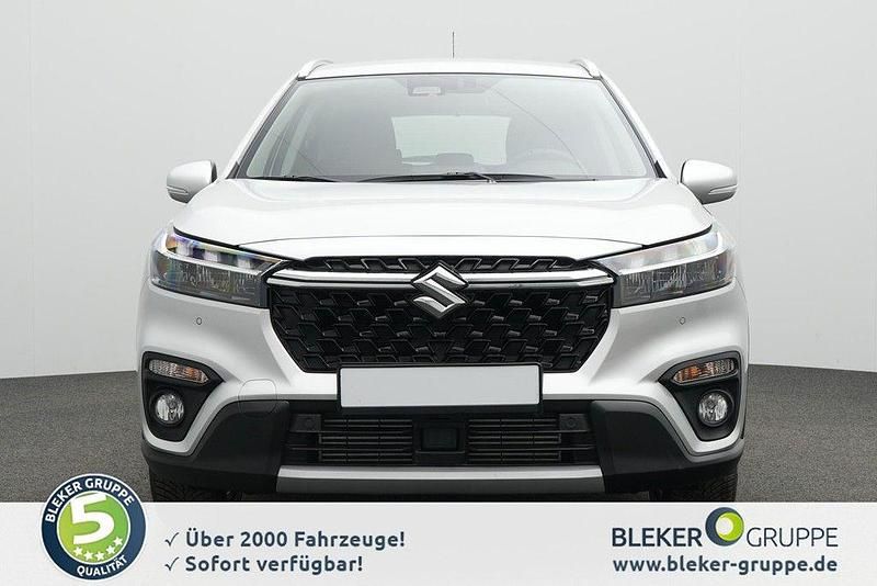 Silber Gebraucht 2024 Suzuki SX4 S-Cross Comfort SUV | 21.590 € (Superpreis) - Bild 1/4