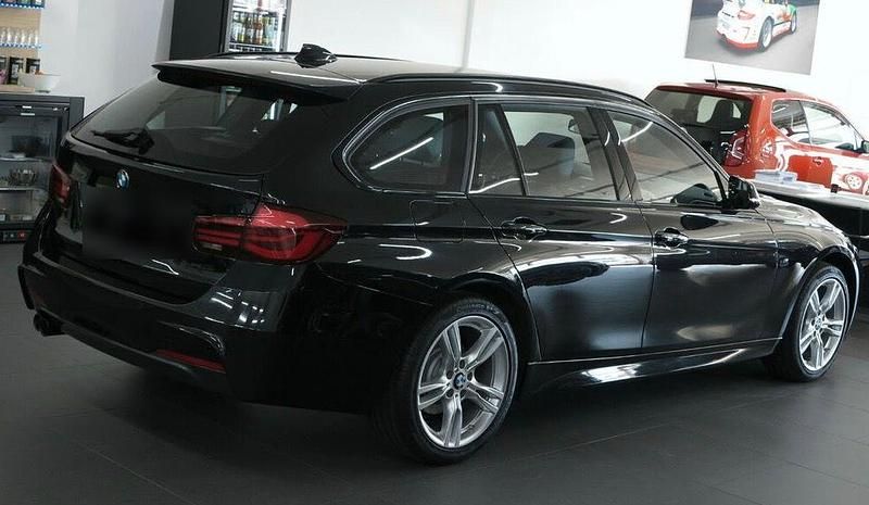 Gebraucht BMW 320 M Sport 198 PS (145 kW) 2019 Schwarz Kombi