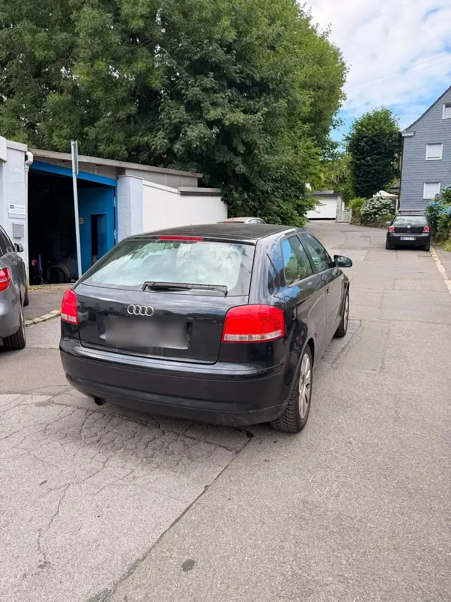 Gebraucht Audi A3 101 PS (74 kW) 2004 Schwarz Kleinwagen
