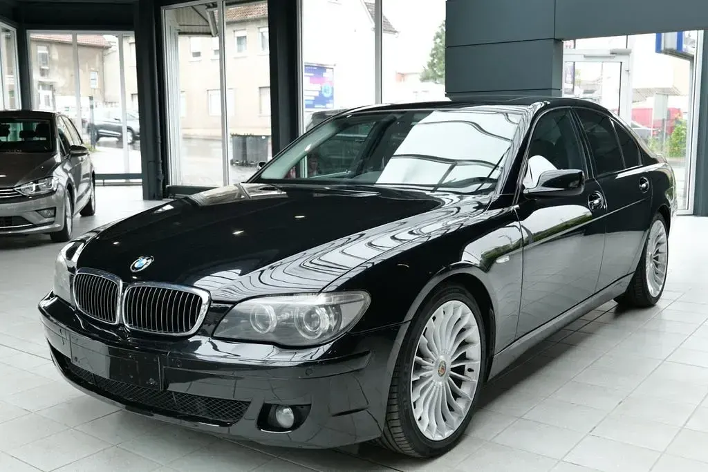 Gebraucht BMW 740 306 PS (225 kW) 2008 Schwarz Limousine