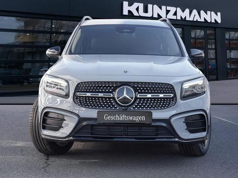 Gebraucht Mercedes GLB200 AMG 150 PS (110 kW) 2026 Manufaktur alpingrau uni SUV