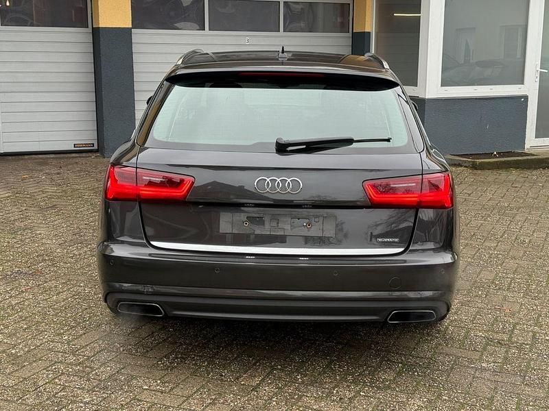 Gebraucht Audi A6 Business 218 PS (160 kW) 2015 Oolonggrau metallic Kombi