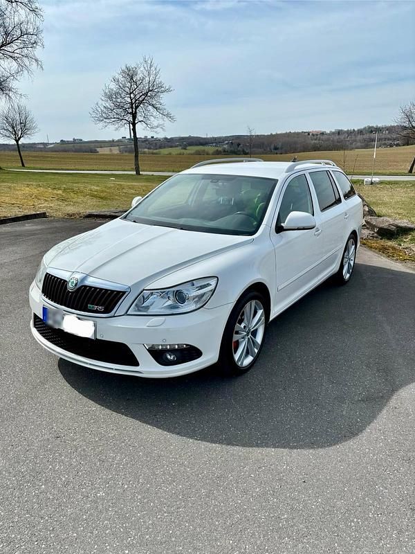 Second-hand Skoda Octavia RS 200 CP (147 kW) 2010 Alb Break