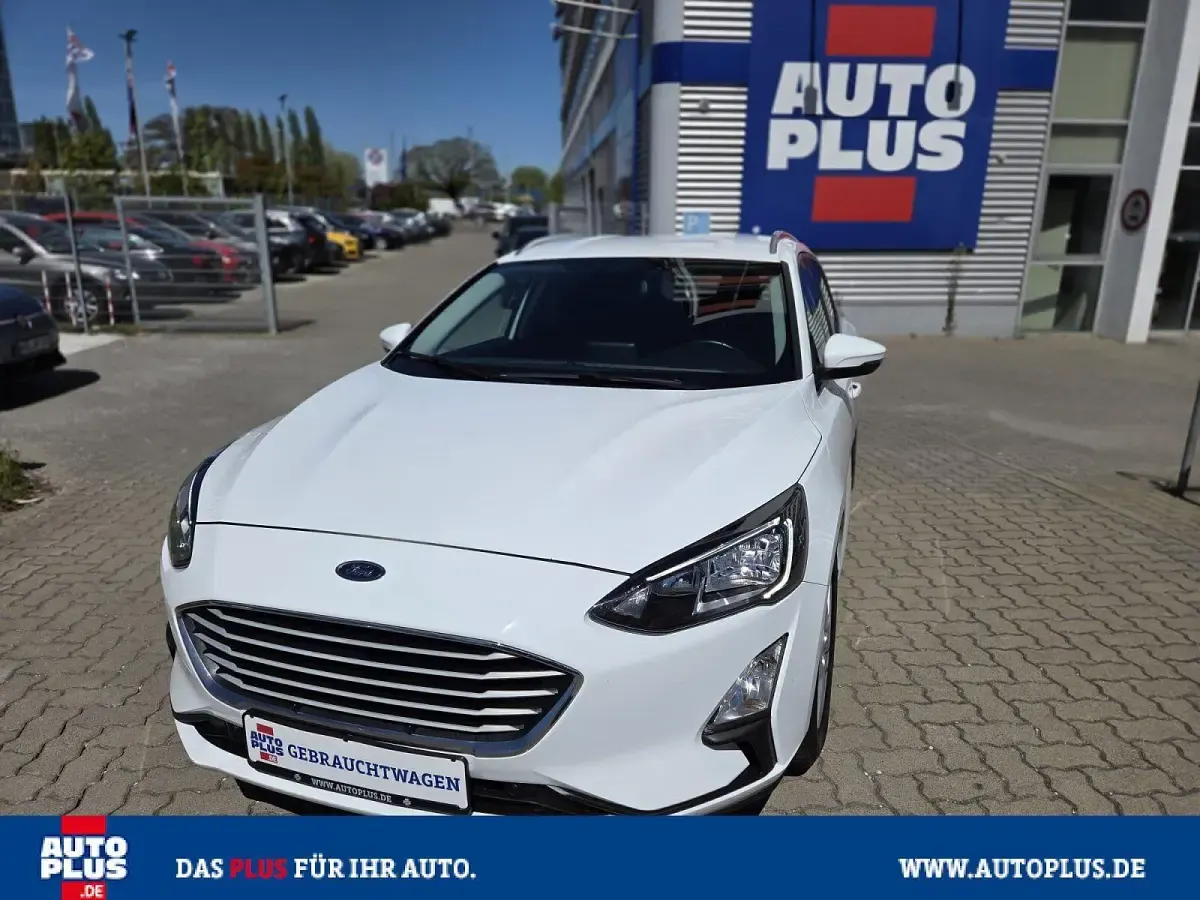 Gebraucht Ford Focus Cool & Connect 125 PS (91 kW) 2021 Weiß Kombi