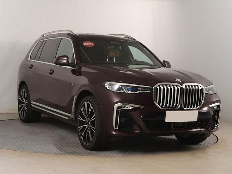 Violett Gebraucht 2022 BMW X7 Sport Line SUV | 59.143 € (Guter Preis) - Bild 1/4