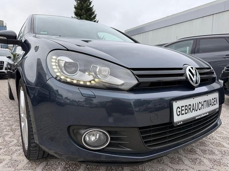Gebraucht VW Golf VII Match 122 PS (89 kW) 2012 Blau Limousine