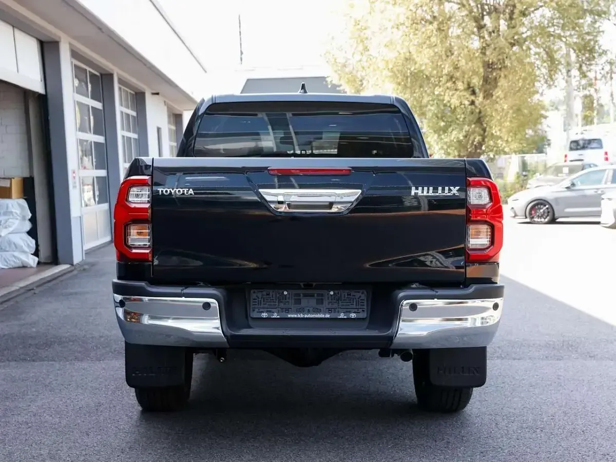 Neu Toyota HiLux Executive 204 PS (150 kW) 2026 Tiefschwarz Pickup