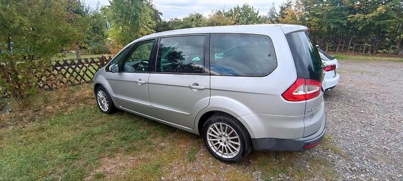 Gebraucht Ford Galaxy 131 PS (96 kW) 2007 Silber Van / Kleinbus