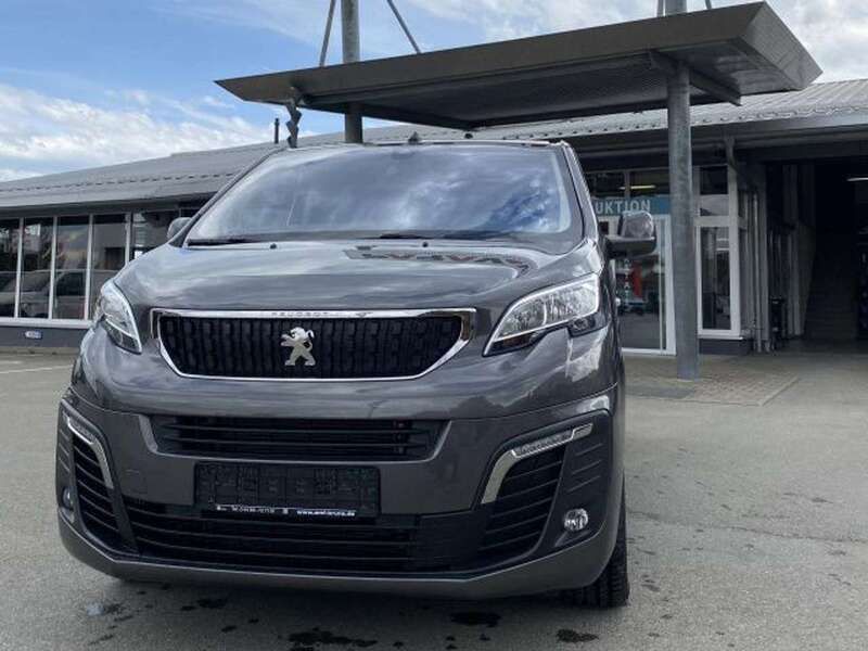 Platinium grau Gebraucht 2022 Peugeot Traveller Active Van / Kleinbus | 58.990 € - Bild 1/4
